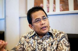 Bersaksi untuk Romi, Sekjen DPR Bawa Berkas Ini ke KPK