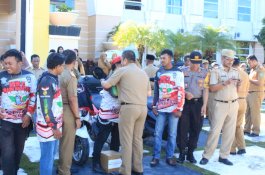 Wakil Bupati Lutim Lepas Tim MEM-C Jelajah Nusantara