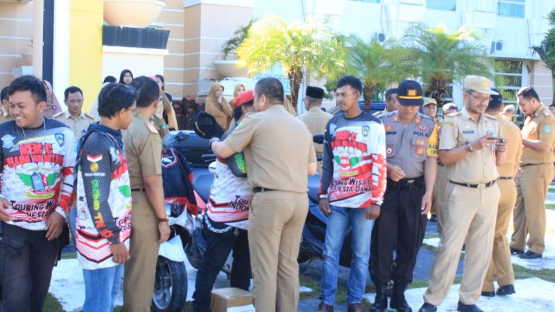 Wakil Bupati Lutim Lepas Tim MEM-C Jelajah Nusantara