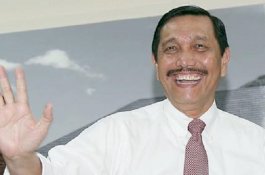 Luhut Telepon Prabowo Sambil Ketawa-Ketawa, Priyo: Minta Jatah Menteri?