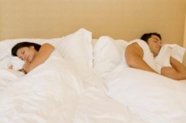 Di Sisi Ranjang Mana Anda Tidur? Inilah yang Dikatakan tentang Kepribadian Anda!