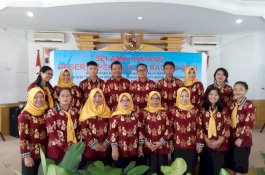 Kadis DPK Lutim Ikut Lomba Paduan Suara Porseni Kearsipan