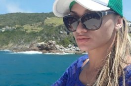 Petarung MMA Cantik Ini Hajar Pria yang Masturbasi di Depannya