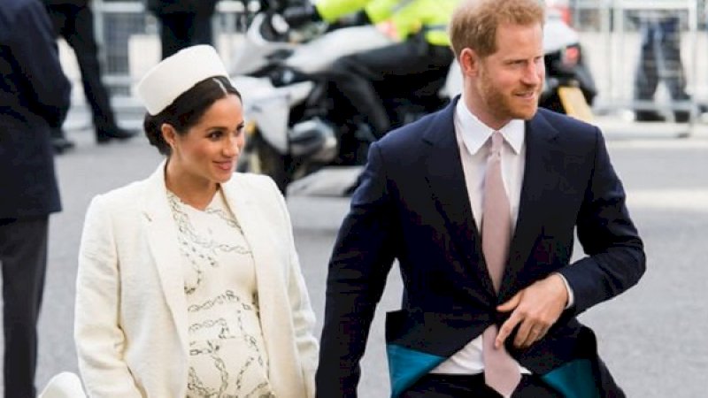 Meghan Markle dan Pangeran Harry. (Foto: Daily Express)