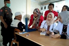 Dinkes Pinrang Terjunkan Tim Periksa Kondisi Petugas Pemilu 2019