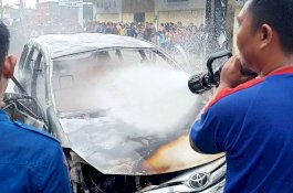 Angkut Premium dan Gas, Mobil Mini Bus Terbakar di Jalur Trans Sulawesi