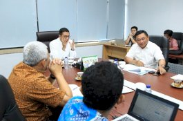 Lansia Diprioritaskan Isi Kuota Haji Tambahan