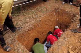 Apakah Anak Kecil Juga Ditanya Malaikat di Dalam Kubur?