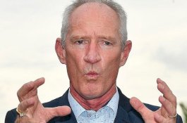 Terekam Raba Payudara Penari Bugil, Politisi Australia Ini Mundur