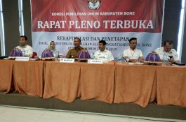 Wakil Bupati Bone Buka Rapat Pleno KPU