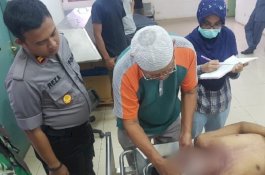 Sedang Berteduh dari Hujan, Dua Warga Mamuju Tersambar Petir di Kukar