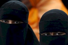 Berkiblat dari Sri Lanka, Politisi India Serukan Larangan Burqa