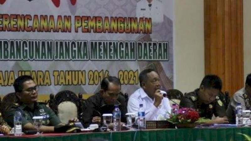 Bupati Toraja Buka Musrenbang Perubahan RPJMD 2016-2021