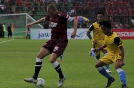 Unggul 1-0 di Babak Pertama, Gol PSM Dicetak saat Pemain Bhayangkara FC Protes