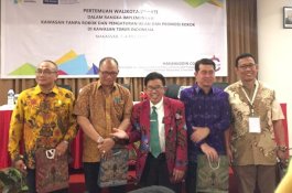 Implementasi Kawasan Tanpa Rokok, Hasanuddin Contact Bangun Komitmen dengan Kepala Daerah