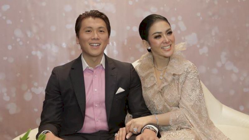 Reino Barack dan Syahrini