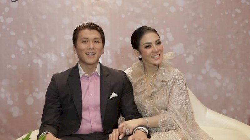 Syahrini dan Reino Barack. (Foto/Kapanlagi).