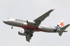 Sudah Turunkan Ban, Pilot Airbus Terbangkan Kembali Saat Pesawat Ringan Ada di Runway