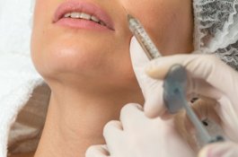 Kehilangan Saraf di Wajah, Wanita Ini Tak Bisa Menutup Mulut dan Matanya