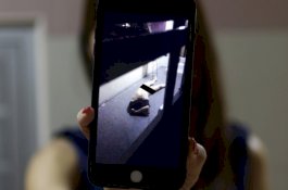 Tetangga Wanitanya Enggan Buka Pintu, Pria Ini Nekat Buka Celana di Koridor Apartemen