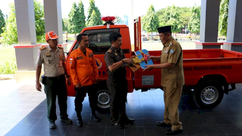 BPBD Bulukumba Terima Bantuan Mobil Mitsubishi L300