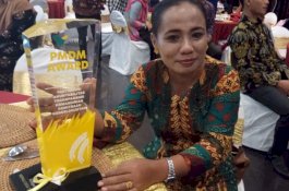 Kades Tabarano Raih Award PMDM CSR PT Vale