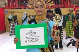 Mahasiswi Unibos Juara Favorit Duta Bahasa se-Sulawesi Selatan