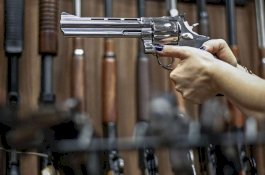 64 Ribu Pembunuhan 2017, Presiden Brasil Izinkan Warga Bawa Senjata Api