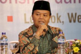 Hidayat Nur Wahid ke Kapolri: Jangan Takut-takuti Masyarakat