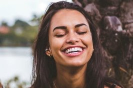 7 Trik Sederhana Dapatkan Gigi Putih