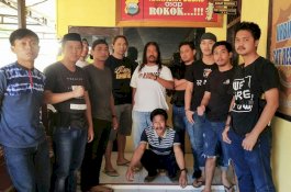 Bangunkan Istri Tengah Malam, Mantan Kades di Jeneponto Lakukan Ini