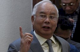 Dituduh Selfie Saat Sidang, Najib Razak: Saya Jadikan Cermin