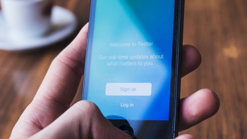 Twitter Tangguhkan 166.000 Akun Berkonten Terorisme