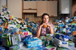 Foto Menakjubkan dari Sampah yang Disimpan Empat Tahun