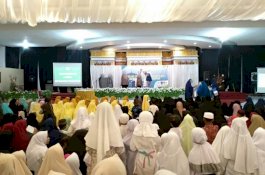 Dihadiri Pejabat Dinsos, Muslimah Wahdah Bahagiakan Anak Yatim Lewat Ifthar dan Lomba