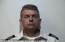 Bunuh Tiga Orang Lalu Bakar Mayatnya, Pilot Ini Dibekuk Saat Hendak Terbang