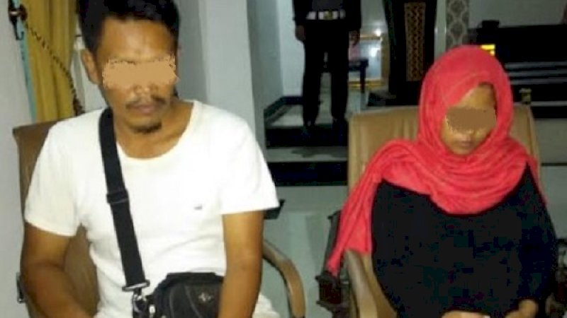 Pasangan selingkuh yang berhasil di jaring Tim Trantibmas Bone di sebuah wisma di Bajoe.