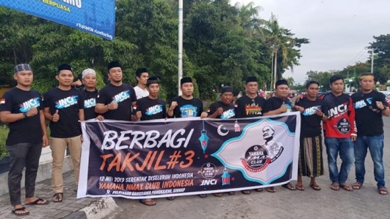 Bulan Ramadan dimanfaatkan komunitas yang tergabung dalam YNCI (Yamaha Nmax Club Indonesia) Sidrap Chapter, untuk berbagi ke sesama.