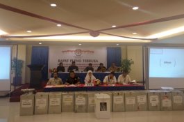 Tamalate Belum Juga Masuk, KPU Makassar Skorsing Pleno Rekapitulasi hingga Besok Pagi