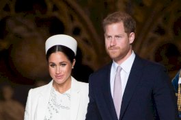 Meghan Markle Rayakan Hari Ibu Dengan Foto Kaki Bayi Archie dan Bunga Favorit Diana