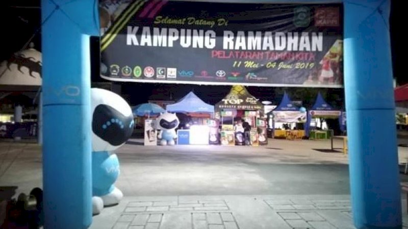 Suasana Kampung Ramadhan di Taman Kota Takalar.