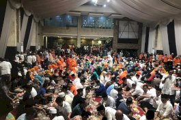 Warga Membeludak di Acara Bukber, Danny Pomanto Minta Maaf