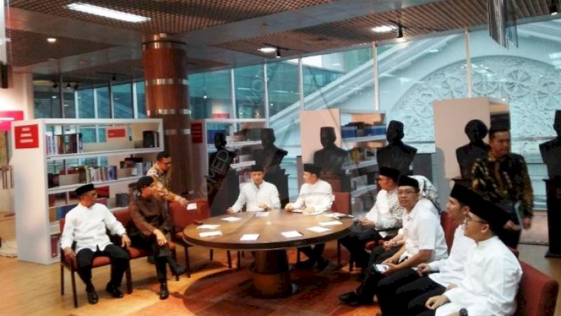 Gubernur Sulsel Nurdin Abdullah ikut hadir dalam pertemuan dengan Agus Harimurti Yudhoyono (AHY) dan Yenny Wahid di Bogor, Rabu (15/5/2019).