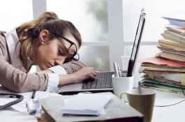 Beragam Manfaat Tidur Siang Singkat Saat Puasa