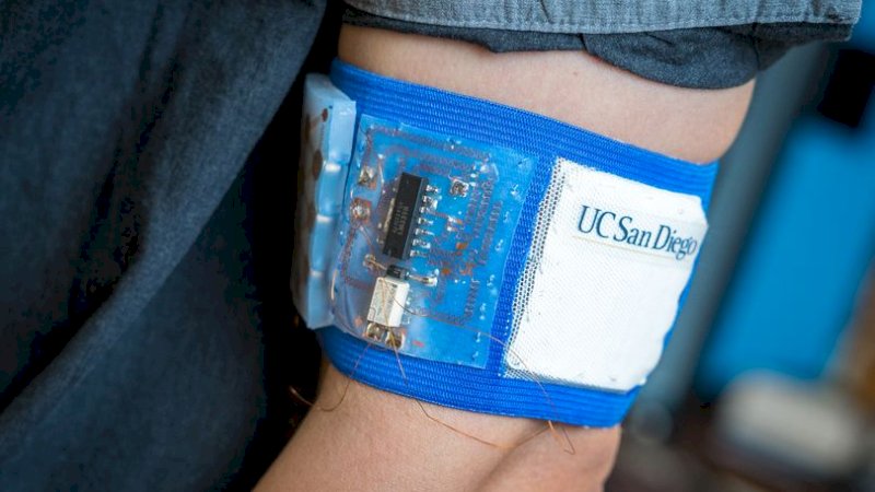 Tak Perlu Lagi Jaket, Alat Ini Bisa Jaga Suhu Tubuh Pemakainya