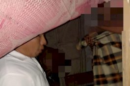 Kakek 70 tahun Teporgok Mesum di Warung, BH Warna Pink dan Uang Rp100 Ribu Diamankan