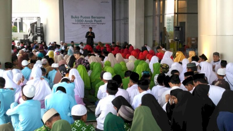 Berbagi Keberkahan, Yayasan Hadji Kalla Buka Puasa Bersama 1.000 Anak Panti