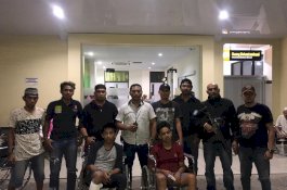 Ditarik Korbannya hingga Jatuh, Dua Begal Sadis Diamuk Massa