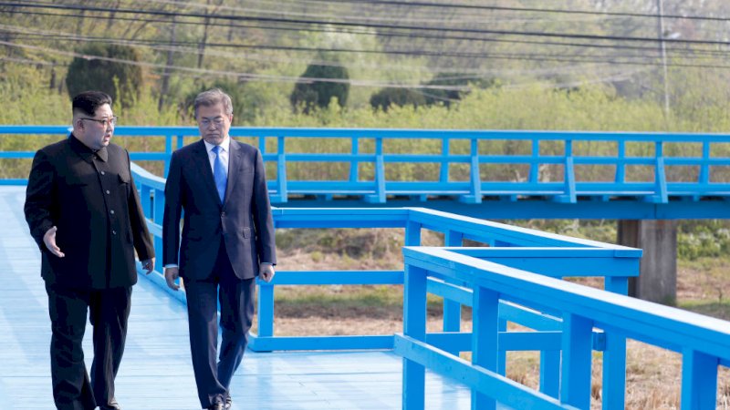 Kim Jong un dan Moon Jae in