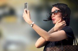 Viktoria Tewas Terjatuh dari Lantai 10 saat Selfie